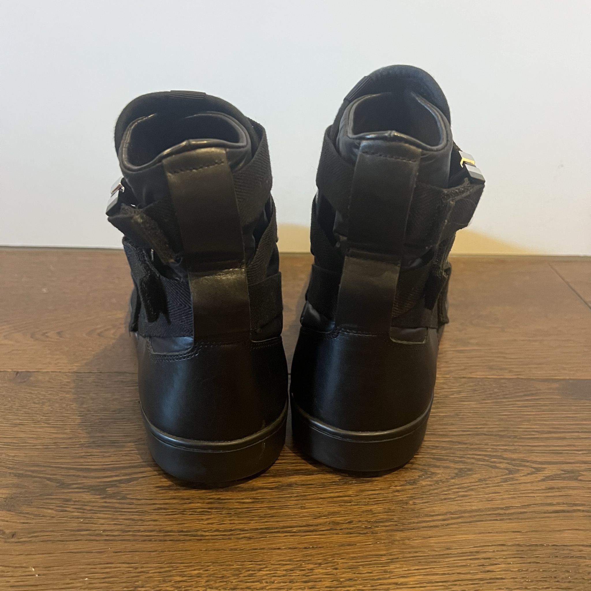 Gucci Black High Top Buckle Sneakers (Size UK 6) thumbnail 2